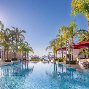 Four Seasons Hotel